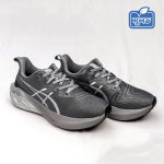 Asics Novablast Grey