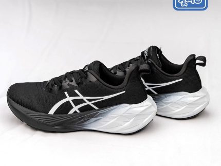 Asics Novablast Black