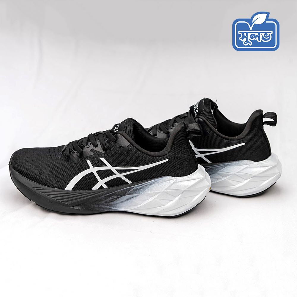 _DSC4913 copy Asics Novablast Black - Image 1